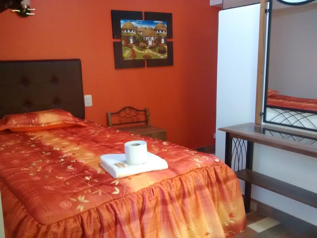 Hotel Residencial El Eden De Adan Y Eva Andahuaylas Rum bild